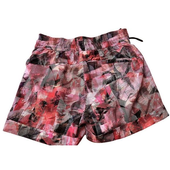 Lululemon Spring Break Away shorts 3" Size 2 - Picture 2 of 6